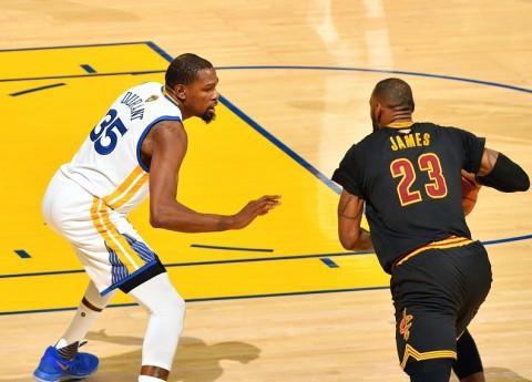 队报：姆巴佩服用止疼片带伤出战，他拒绝打封闭